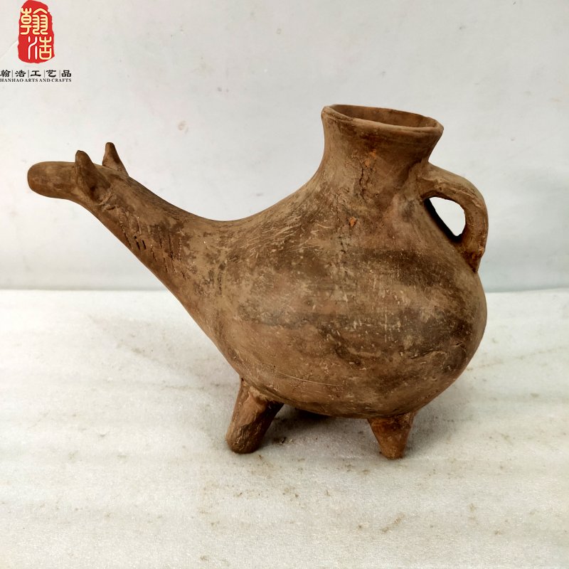 动物形陶壶摆件出土于伊朗西北部帕提亚时代的作品