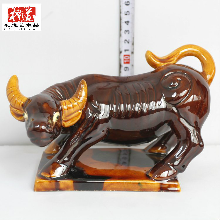 郑州唐三彩华尔街牛陶瓷工艺品摆件